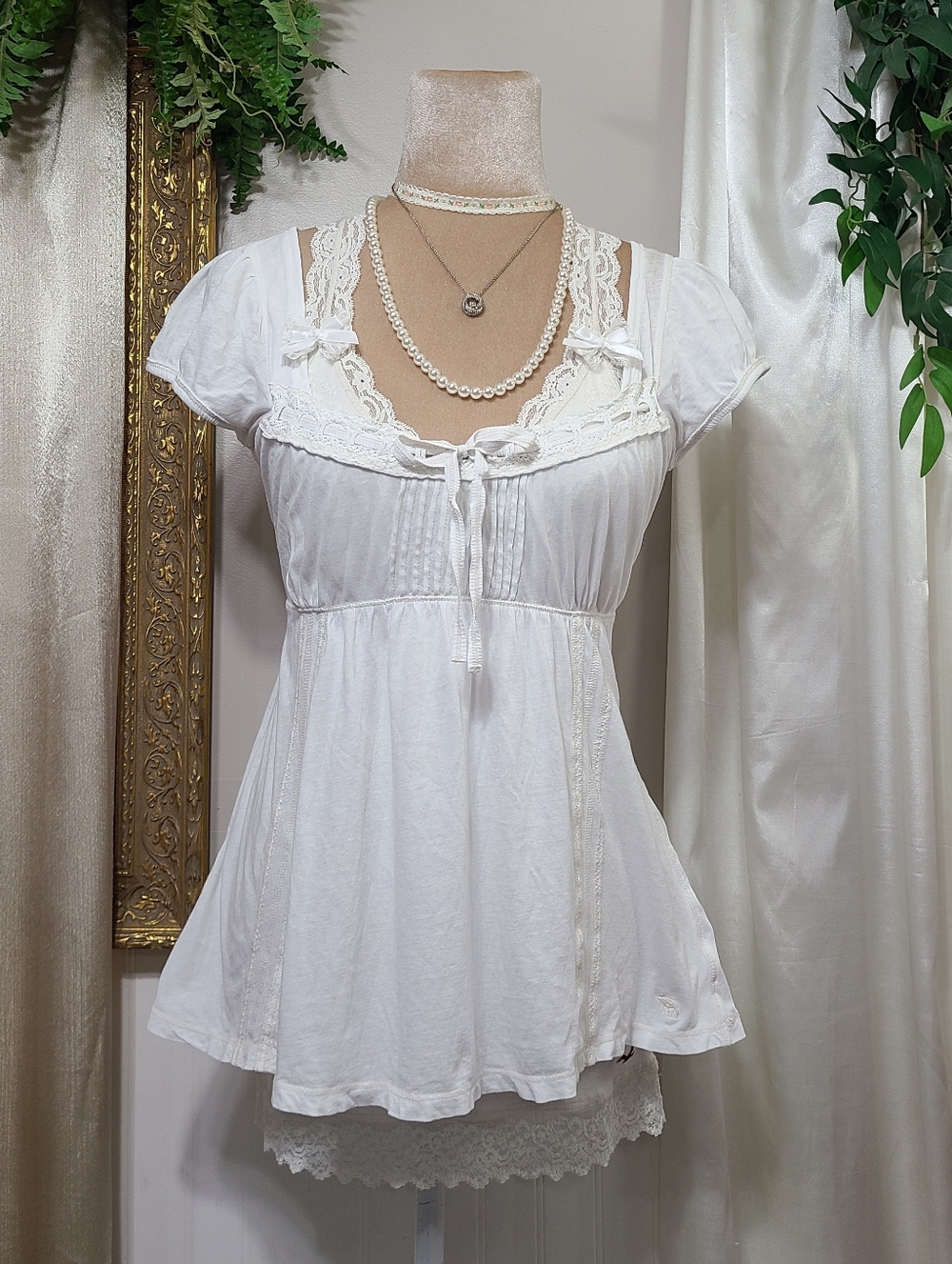 Super Rare ♡ Y2K ♡ Abercrombie White Milkmaid Lace Babydoll Top